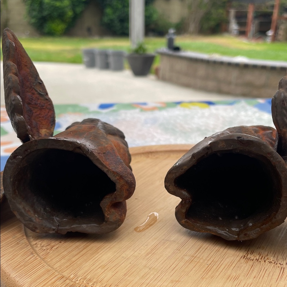 Rustic cast iron Cherub Angel Statues - Picture 7 of 8
